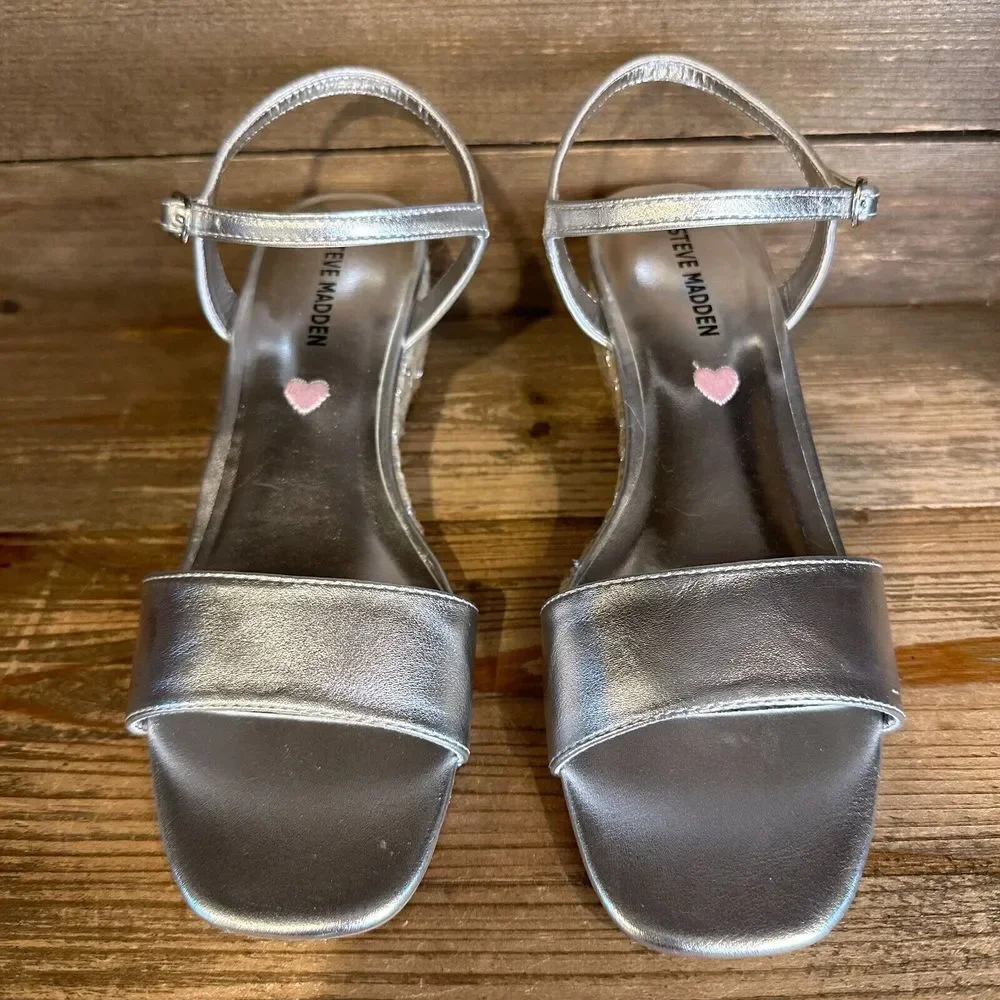 Steve Madden size 4y
